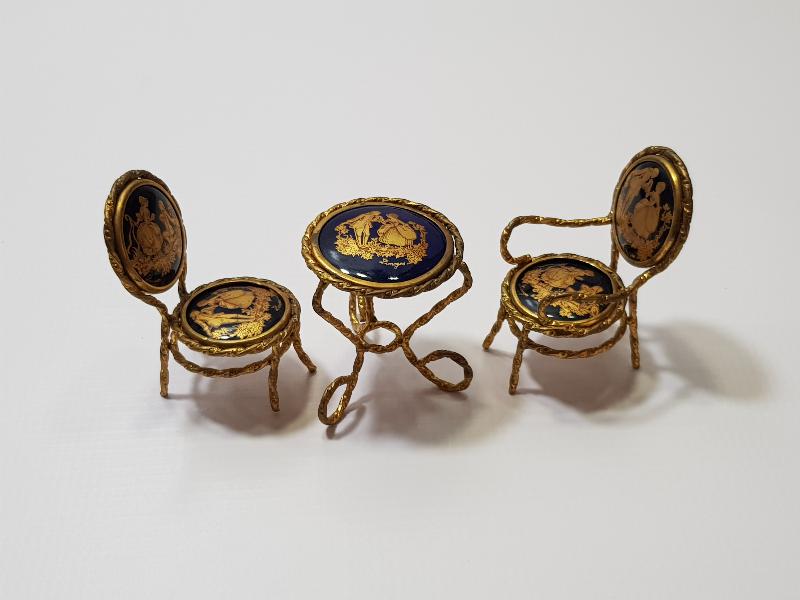 LİMOGES MİNYATÜR MASA VE SANDALYE BİBLOSU