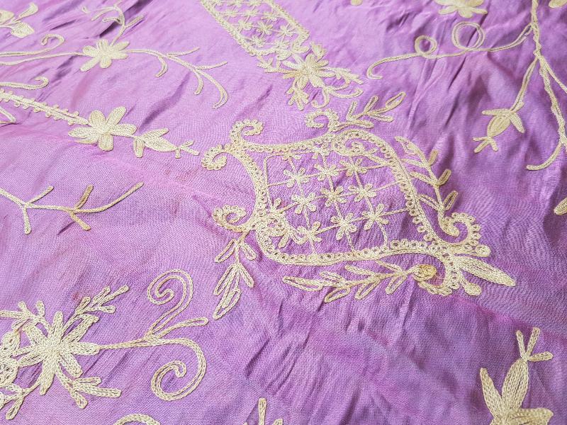 OSMANLI DÖNEMİ EL İŞLEME İPEK YATAK ÖRTÜSÜ