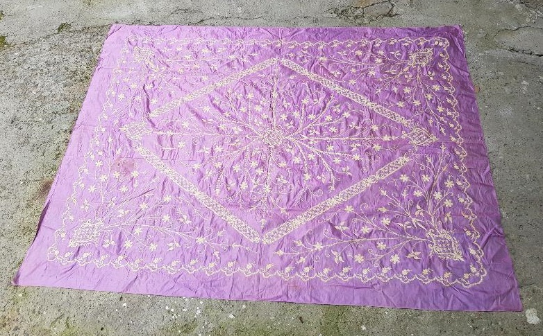 OSMANLI DÖNEMİ EL İŞLEME İPEK YATAK ÖRTÜSÜ