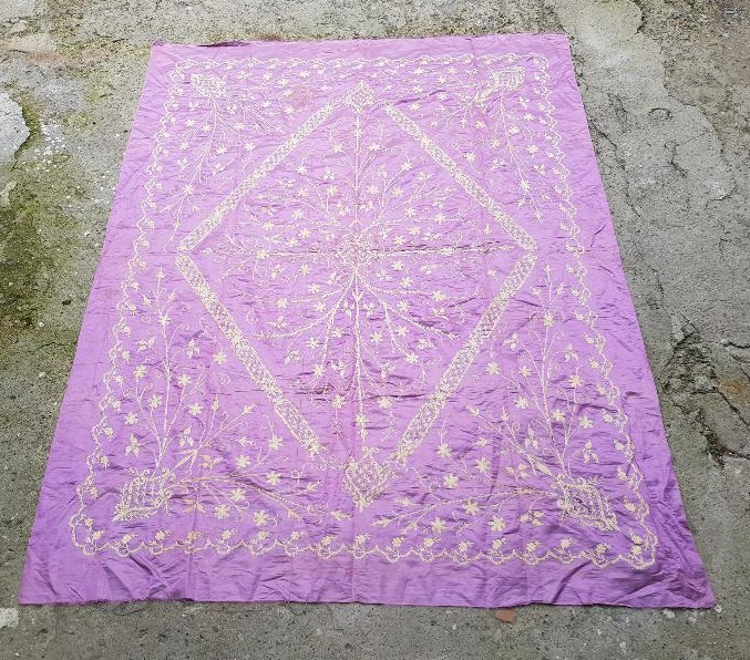 OSMANLI DÖNEMİ EL İŞLEME İPEK YATAK ÖRTÜSÜ