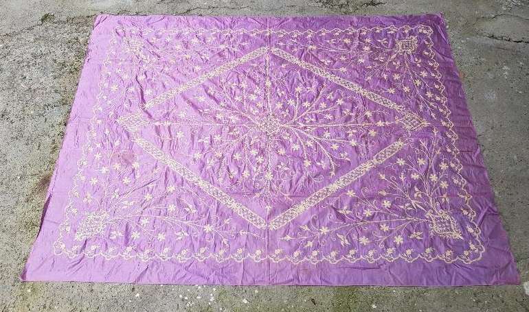 OSMANLI DÖNEMİ EL İŞLEME İPEK YATAK ÖRTÜSÜ