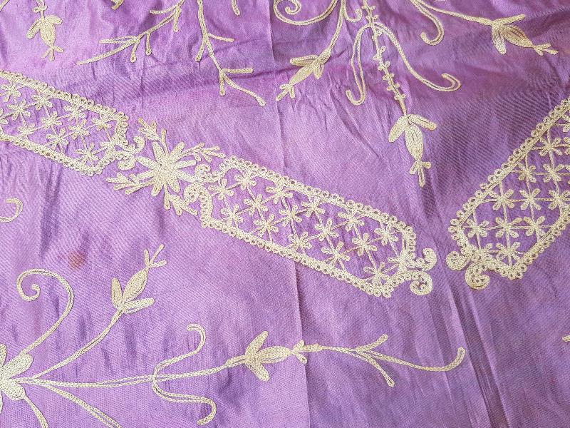 OSMANLI DÖNEMİ EL İŞLEME İPEK YATAK ÖRTÜSÜ