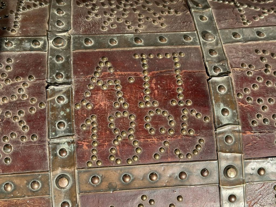 OSMANLI DÖNEMİ 1895 TARİHLİ VE RUMCA YAZILI ÇOK NADİR SANDIK