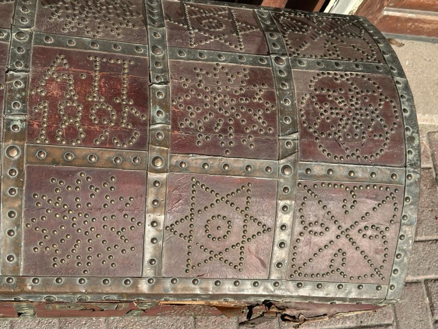 OSMANLI DÖNEMİ 1895 TARİHLİ VE RUMCA YAZILI ÇOK NADİR SANDIK