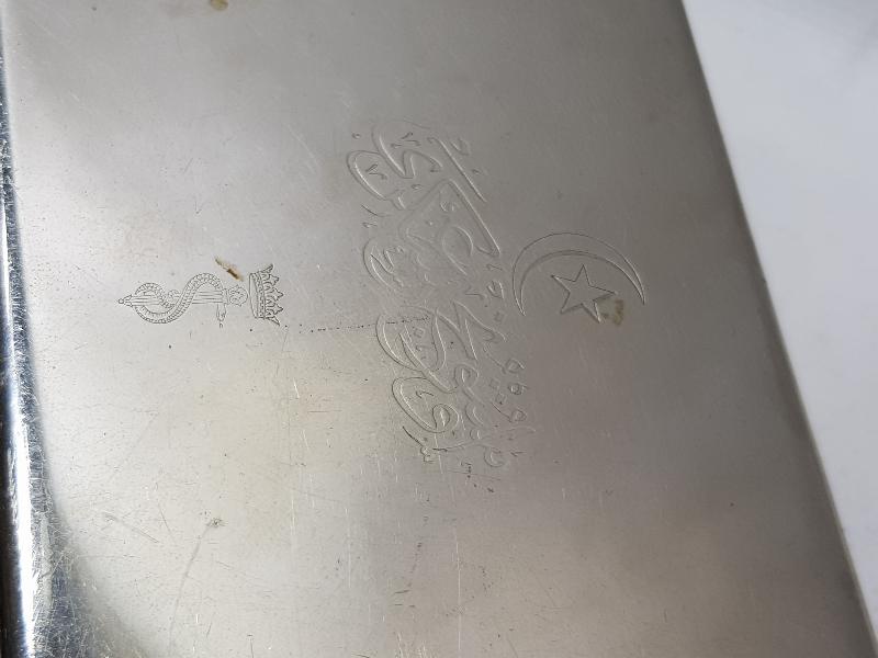 1. DÜNYA SAVAŞI DÖNEMİ YÜKSEK KONDİSYONDA ÇOK NADİR OSMANLICA ÜSTUNÇU ASKERİYE YAZILI ENJEKTÖR KUTUSU