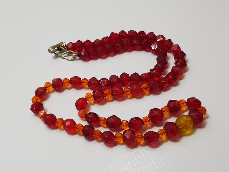 OSMANLI DÖNEMİ BEYKOZ CAM GERDANLIK