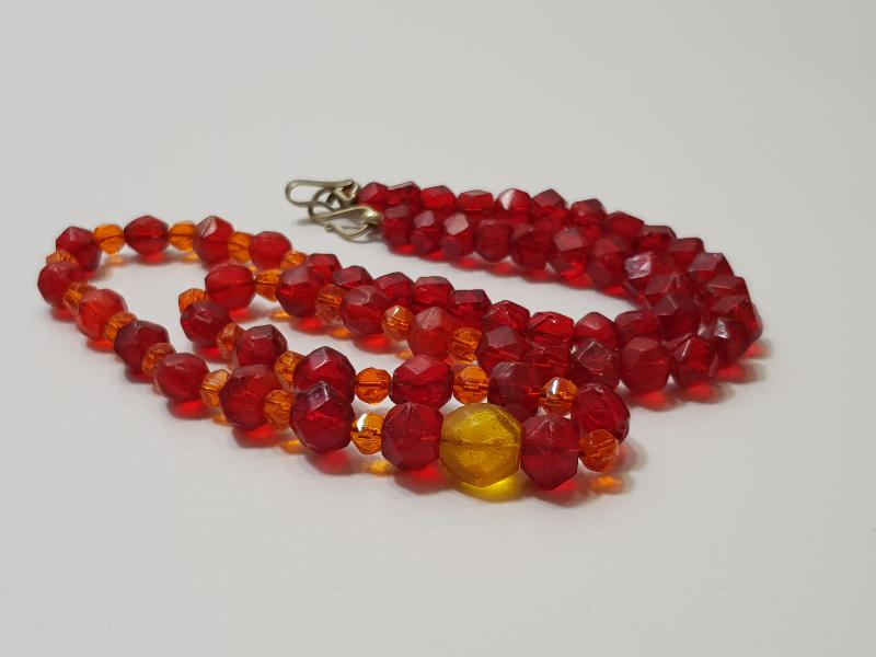 OSMANLI DÖNEMİ BEYKOZ CAM GERDANLIK