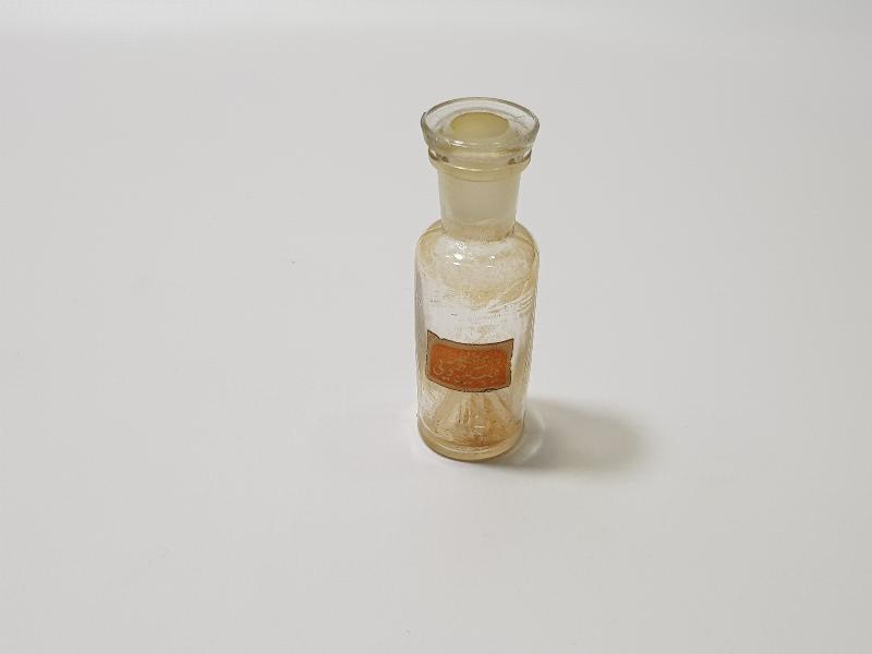 TIP TARİHİ: OSMANLICA ETİKETLİ İLAÇ ŞİŞESİ