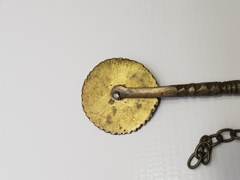 OSMANLICA DAMGALI HAMUR KESME ALETİ