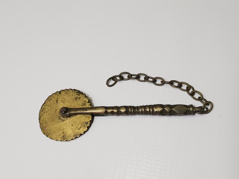 OSMANLICA DAMGALI HAMUR KESME ALETİ