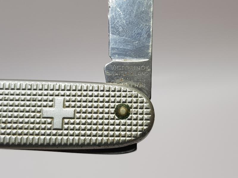 MEŞHUR VICTORINOX MARKA İSVİÇRE ÇAKISI