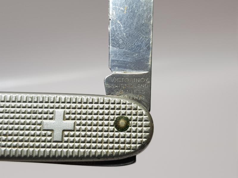 MEŞHUR VICTORINOX MARKA İSVİÇRE ÇAKISI