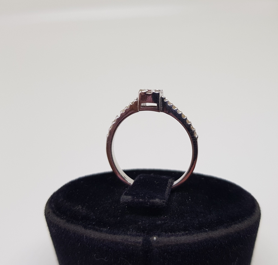 PIRLANTA VE YAKUT TAŞLI MİNİ BAGET MODEL YÜZÜK