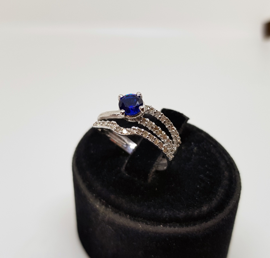 SAFİR VE PIRLANTA TAŞLI ÇİFT TUR MODEL YÜZÜK