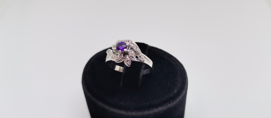 AMETİST VE PIRLANTA TAŞLI DALLI MODELLİ YÜZÜK