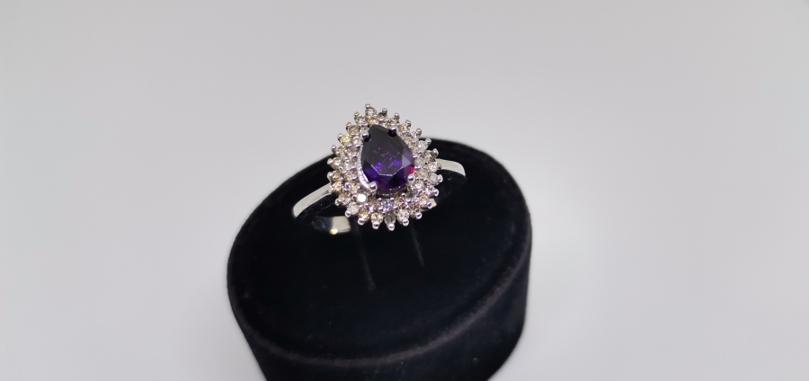 AMETİST VE PIRLANTA TAŞLI DAMLA MODELLİ YÜZÜK