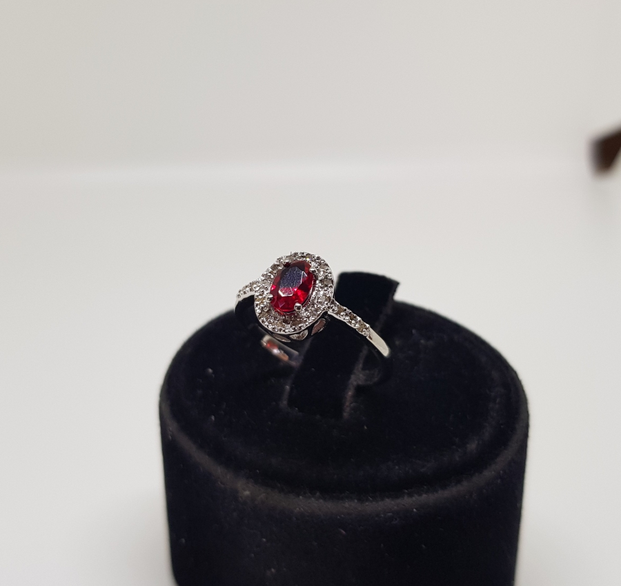 YAKUT VE PIRLANTA TAŞLI FRANSIZ BAGET MODELİ YÜZÜK