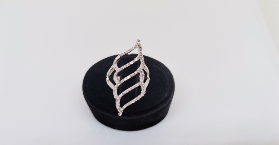 SONSUZLUK MODEL PIRLANTA YÜZÜK