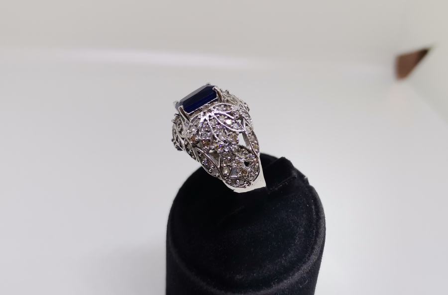 SAFİR VE PIRLANTA TAŞLI HÜRREM MODEL YÜZÜK