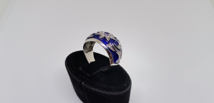 MİNE İŞÇİLİKLİ VE PIRLANTA TAŞLI YÜZÜK