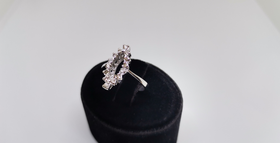 MEKİK MODELİ PIRLANTA TAŞLI YÜZÜK