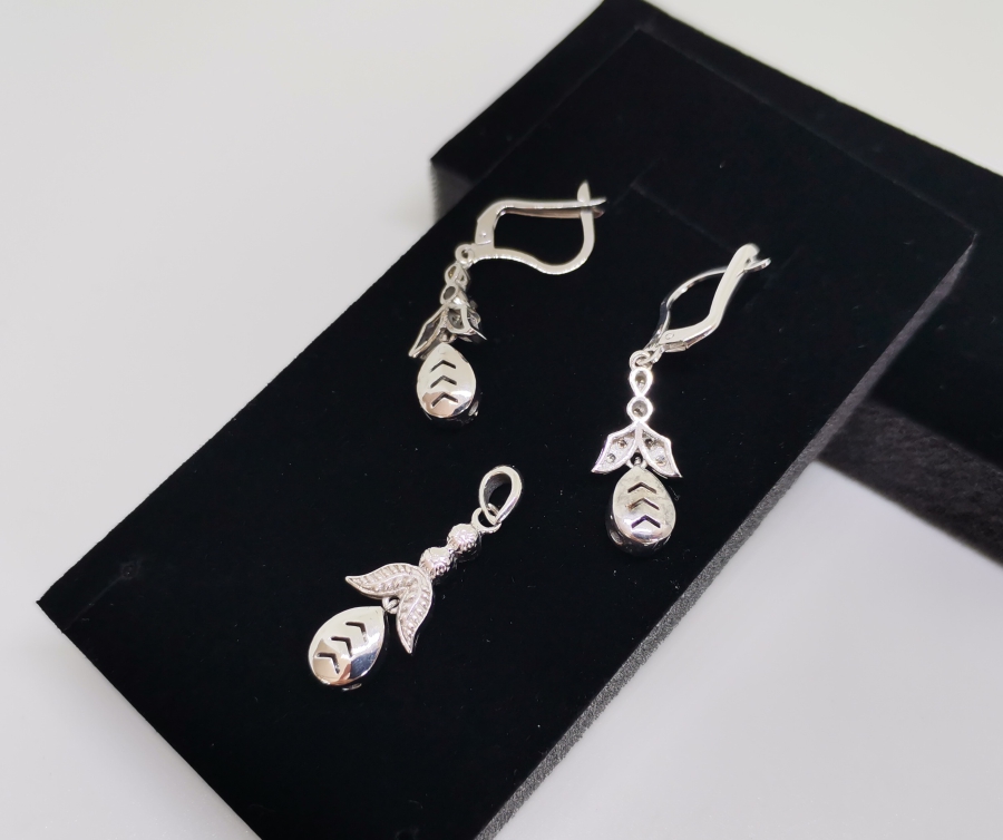 AMETİST VE PIRLANTA TAŞLI DAMLA MODELİ KOLYE KÜPE TAKIMI