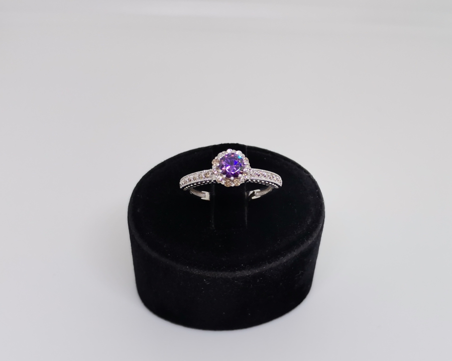 AMETİST VE PIRLANTA TAŞLI TEKTAŞ YÜZÜK