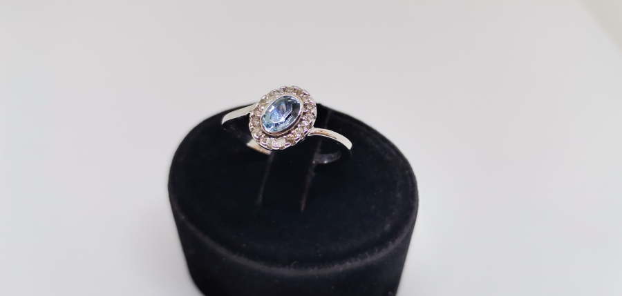 PIRLANTA VE TOPAZ TAŞLI YÜZÜK