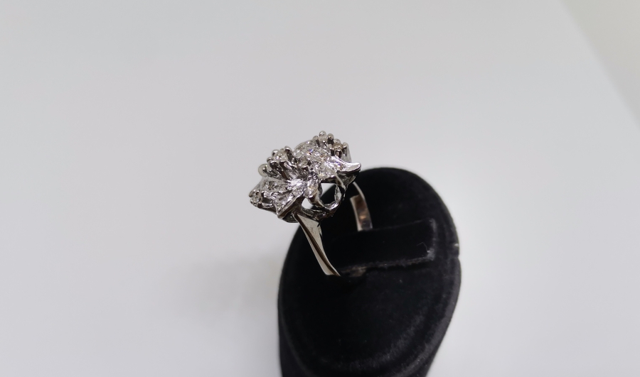 GUCUK MODEL PIRLANTA TAŞLI YÜZÜK