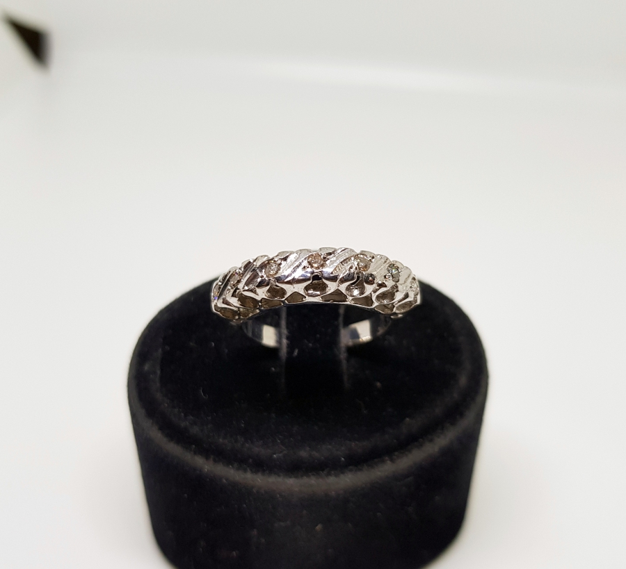 YEDİTAŞ MODEL PIRLANTA TAŞLI YÜZÜK