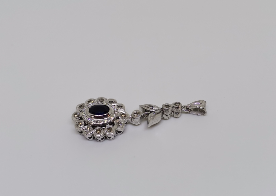 SAFİR VE PIRLANTA TAŞLI SARKAÇLI KOLYE UCU