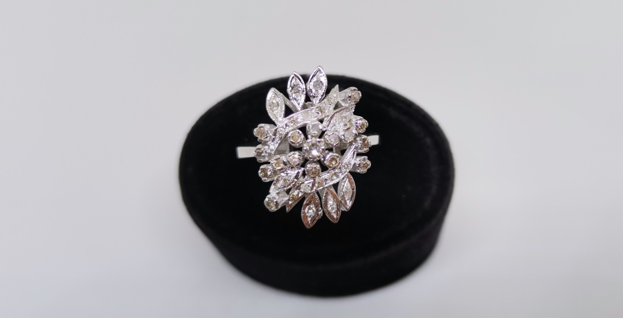 PIRLANTA TAŞLI KARMA SARMAŞIK MODELİ YÜZÜK