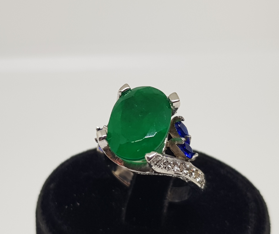 ZÜMRÜT PIRLANTA VE SAFİR TAŞLI HÜRREM MODEL YÜZÜK