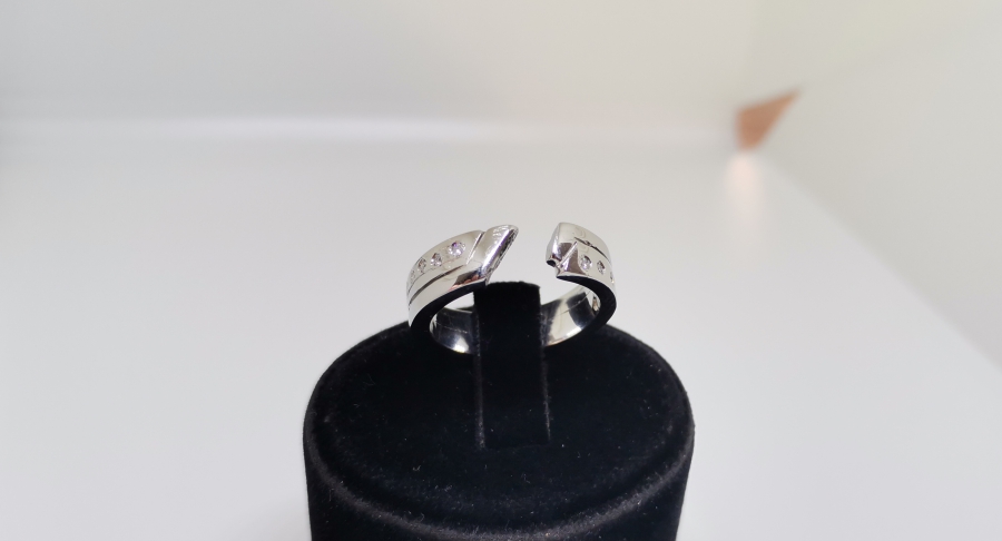 AÇIK ALYANS MODEL PIRLANTA TAŞLI YÜZÜK