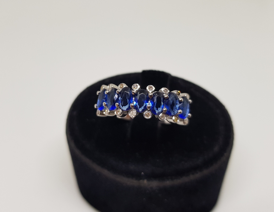 PIRLANTA VE SAFİR TAŞLI YEDİTAŞ MODELİ YÜZÜK