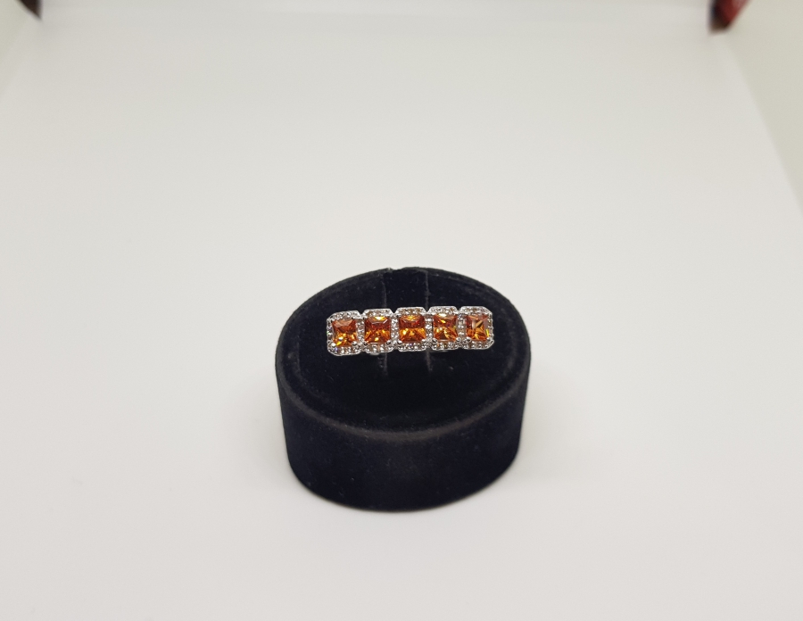 PIRLANTA VE SİTRİN TAŞLI BEŞLİ SIRA MODEL YÜZÜK