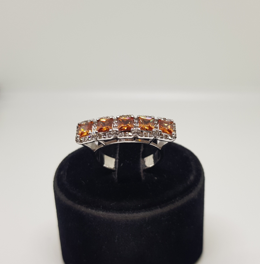 PIRLANTA VE SİTRİN TAŞLI BEŞLİ SIRA MODEL YÜZÜK