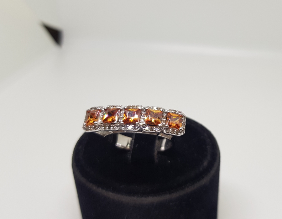 PIRLANTA VE SİTRİN TAŞLI BEŞLİ SIRA MODEL YÜZÜK