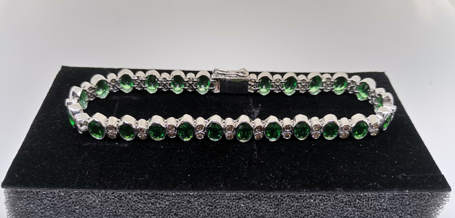 ZÜMRÜT VE PIRLANTA TAŞLI BİLEKLİK