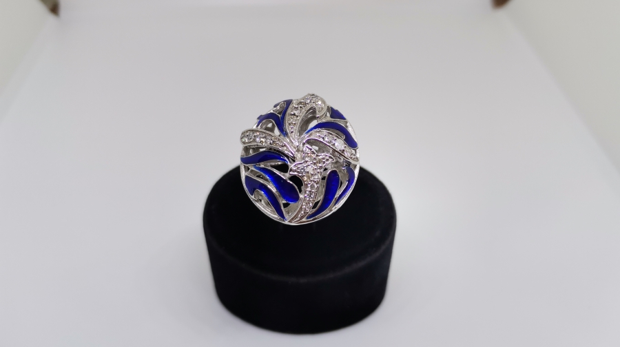 ZAMBAK ÇİÇEĞİ MODELİ MİNE İŞÇİLİKLİ PIRLANTA YÜZÜK