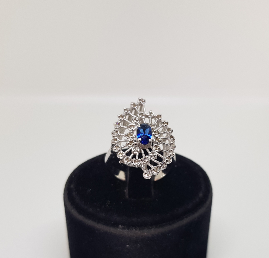 SAFİR VE PIRLANTA TAŞLI GENİŞ SONSUZLUK MODELİ YÜZÜK