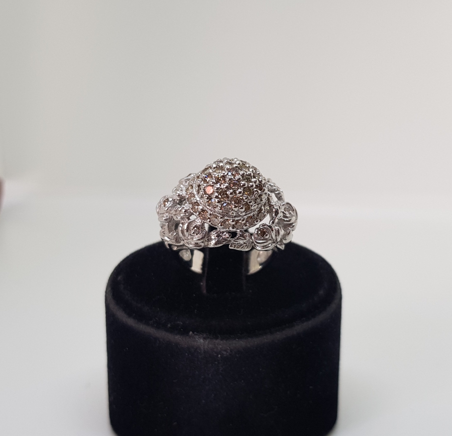 KABARTMA FORMLU PIRLANTA TAŞLI YÜZÜK