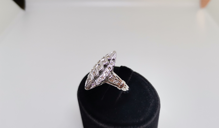 MEKİK MODEL PIRLANTA YÜZÜK