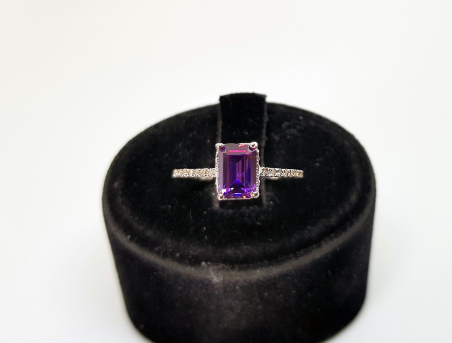 PIRLANTA VE AMETİST TAŞLI BAGET MODEL YÜZÜK