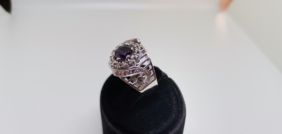 PIRLANTA VE AMETİST TAŞLI AVRUPA MODEL YÜZÜK