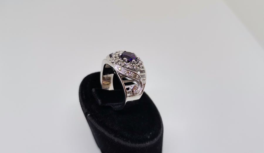 PIRLANTA VE AMETİST TAŞLI AVRUPA MODEL YÜZÜK