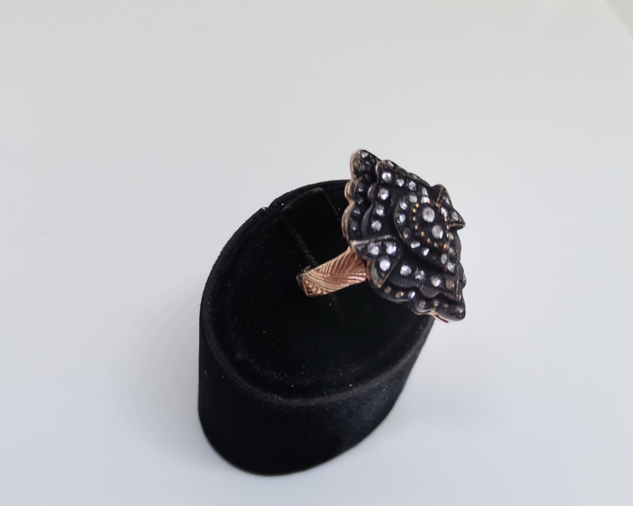 ELMAS TAŞLI GİRİT MODELİ YÜZÜK