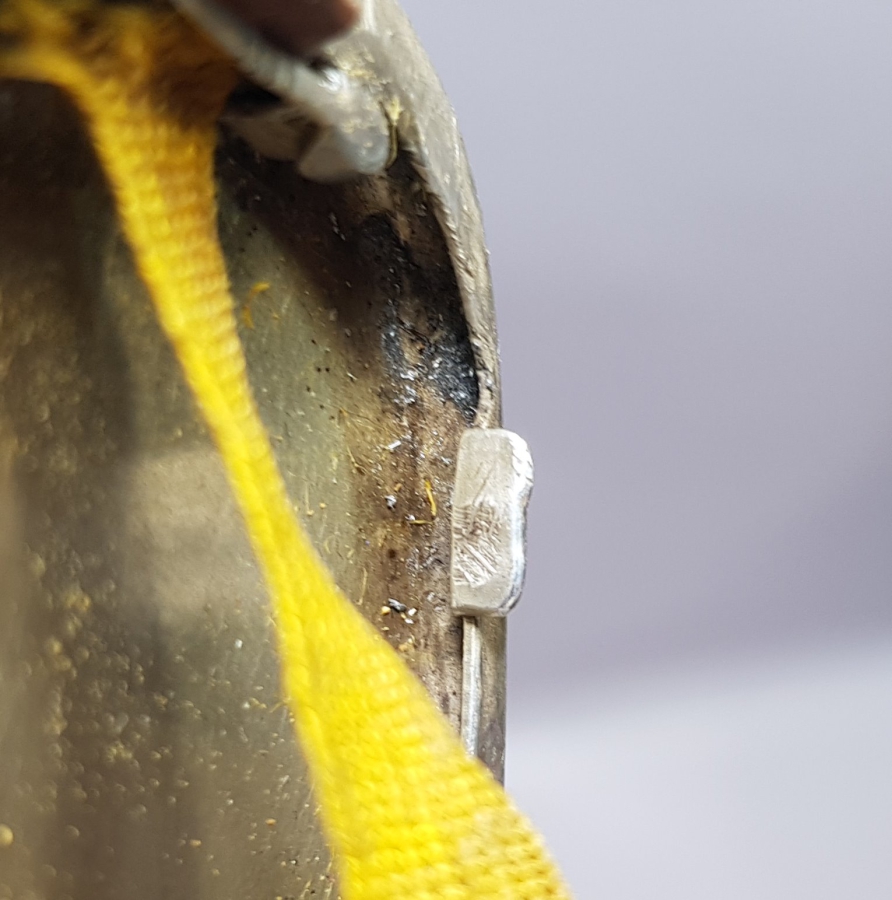 ÜZERİ ALTIN İNSİYALLİ OSMANLI DÖNEMİ DAMALI SİGARA TABAKASI