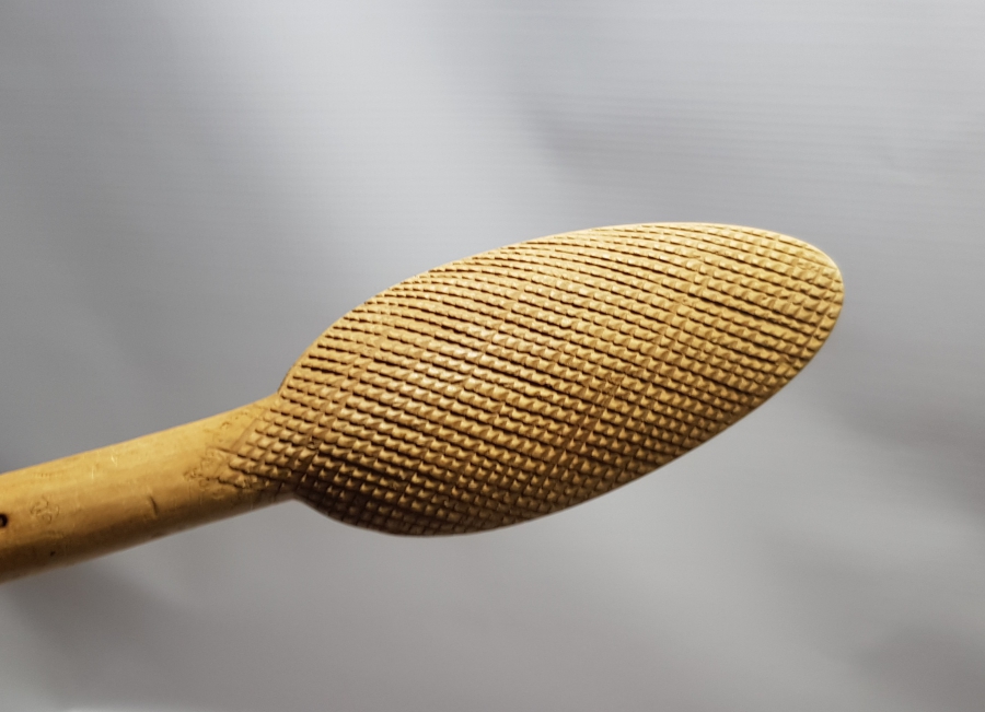 OSMANLI DÖNEMİ NADİR FORMDA TEKKE İŞİ SIRT KAŞIYICI