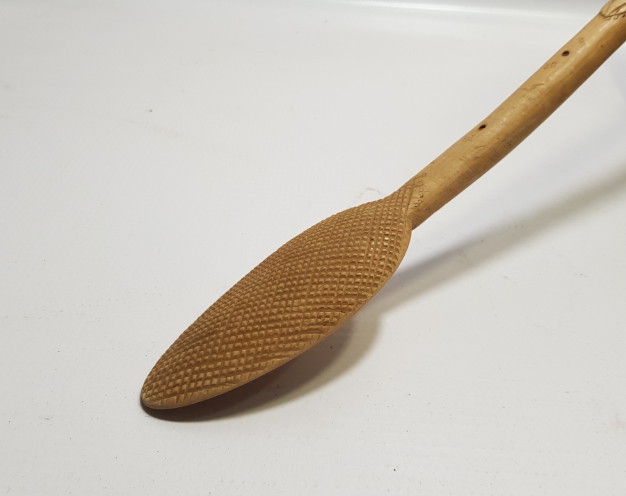 OSMANLI DÖNEMİ NADİR FORMDA TEKKE İŞİ SIRT KAŞIYICI